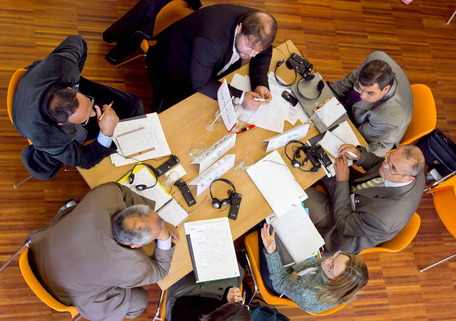 How can good multilevel governance contribute to the performance of education and training systems and policies?