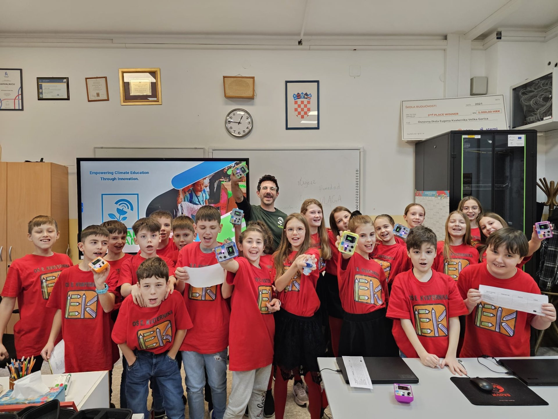 Children using climate education digital tool, P-BIT Mini by POWAR STEAM