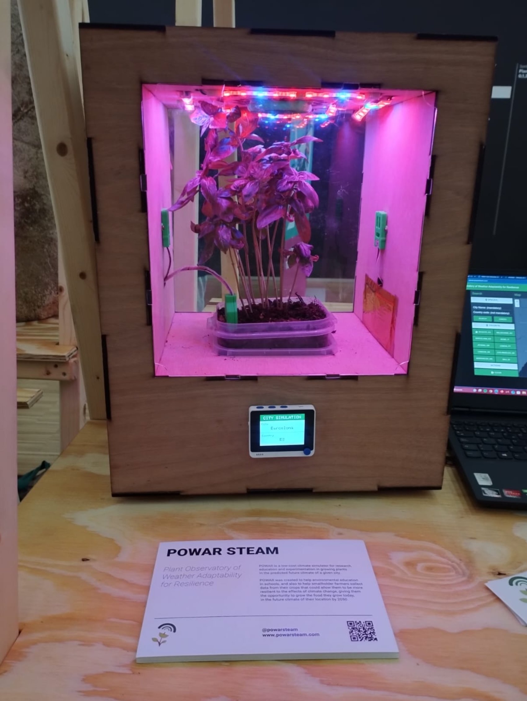 Technology in use to teach climate education, POWAR STEAM
