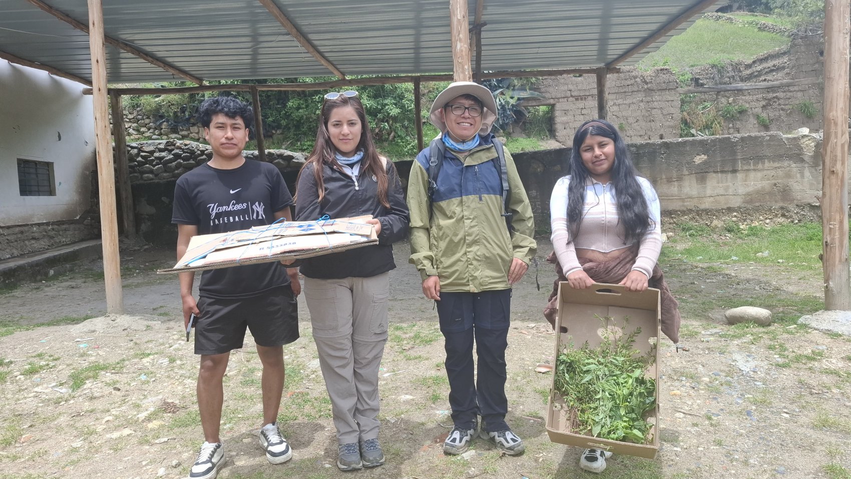 Young glacier ambassadors in the mountains